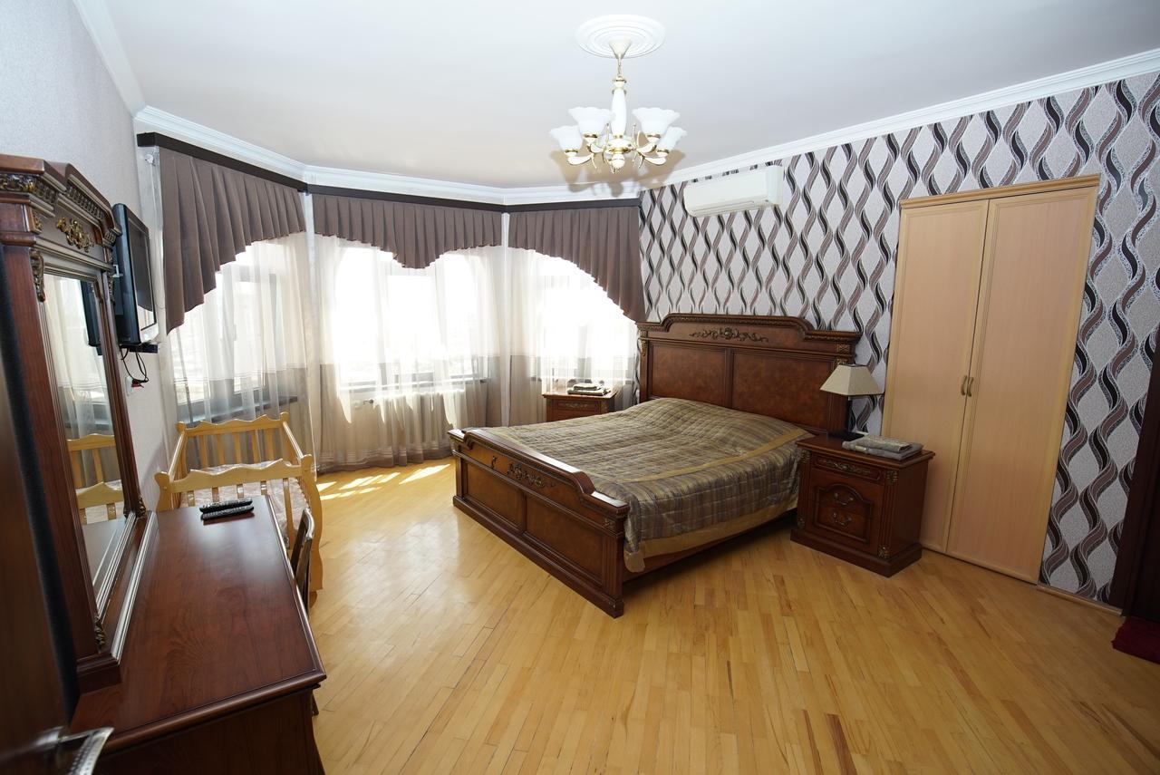 Nice House In The Heart Of The City Yerevan Exterior photo