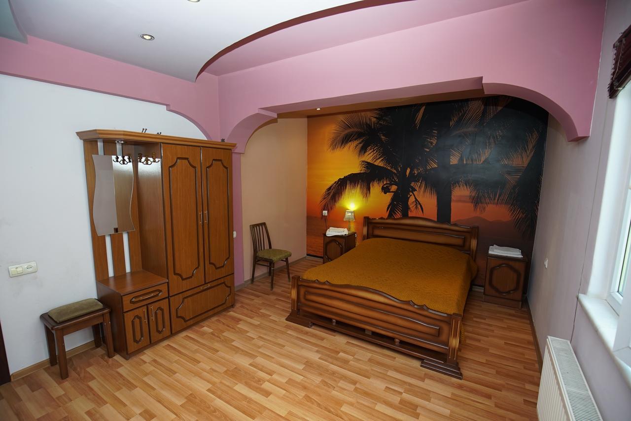 Nice House In The Heart Of The City Yerevan Exterior photo